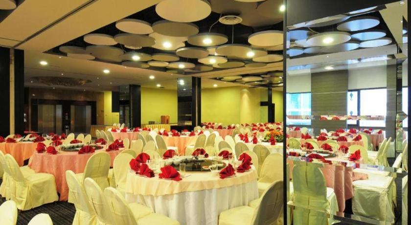 Tanahmas The Sibu Hotel Exterior photo